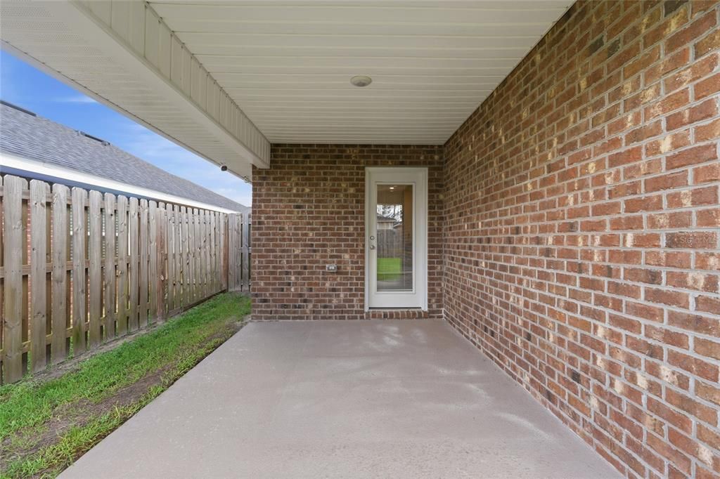 En Venta: $329,900 (3 camas, 2 baños, 1850 Pies cuadrados)
