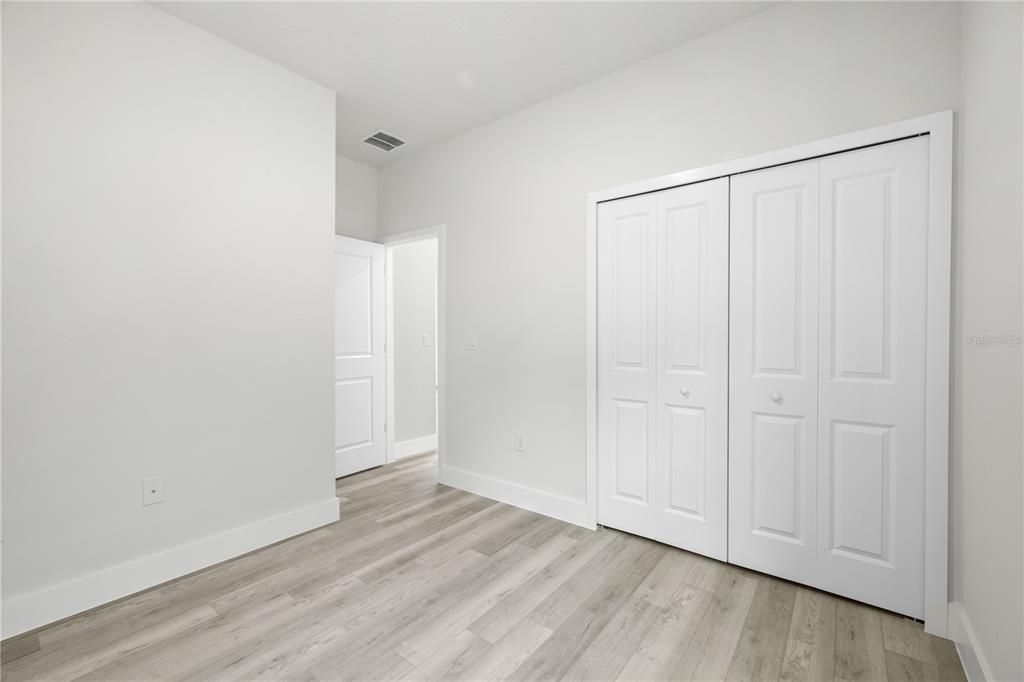 For Rent: $1,600 (3 beds, 2 baths, 1321 Square Feet)