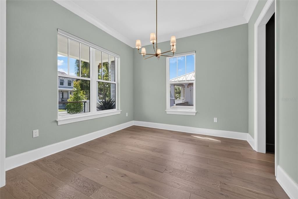 For Sale: $1,750,000 (4 beds, 2 baths, 2941 Square Feet)