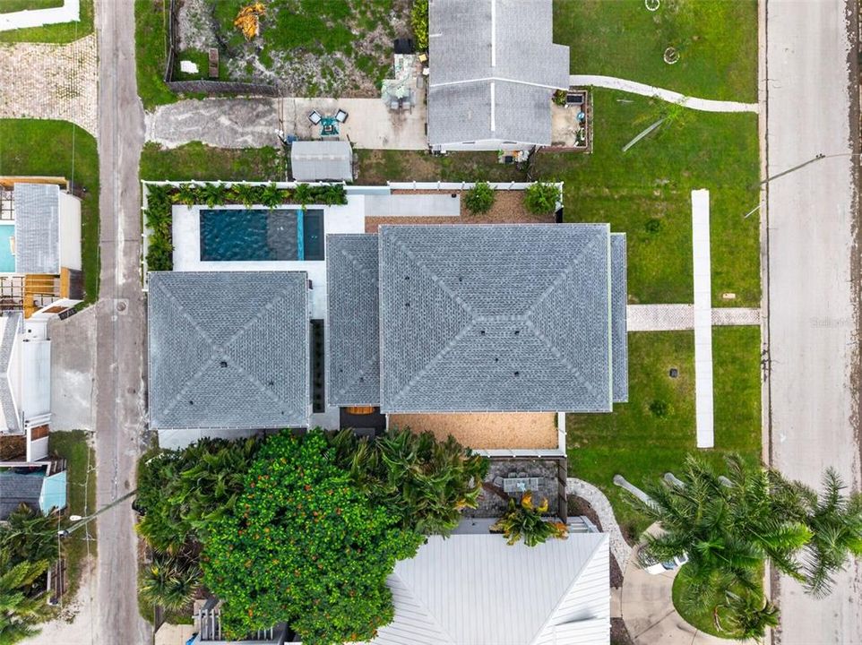 For Sale: $1,750,000 (4 beds, 2 baths, 2941 Square Feet)
