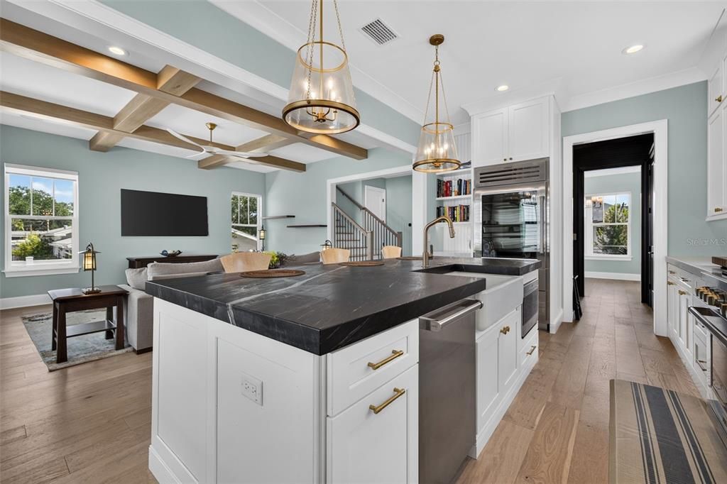 For Sale: $1,750,000 (4 beds, 2 baths, 2941 Square Feet)