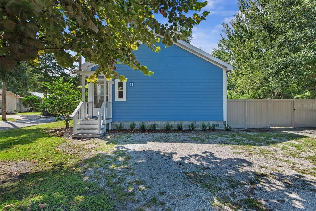 For Sale: $340,000 (3 beds, 2 baths, 1188 Square Feet)