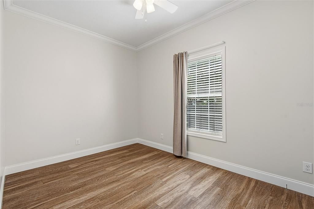 For Sale: $340,000 (3 beds, 2 baths, 1188 Square Feet)