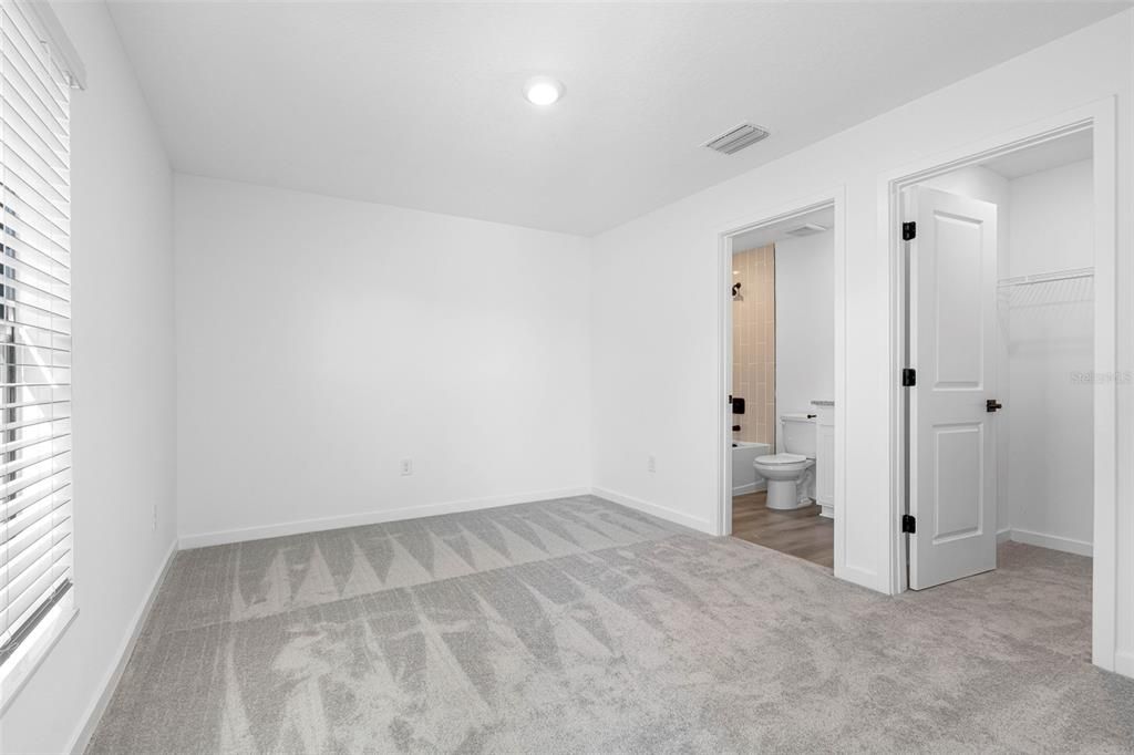 En Venta: $323,900 (3 camas, 2 baños, 1268 Pies cuadrados)