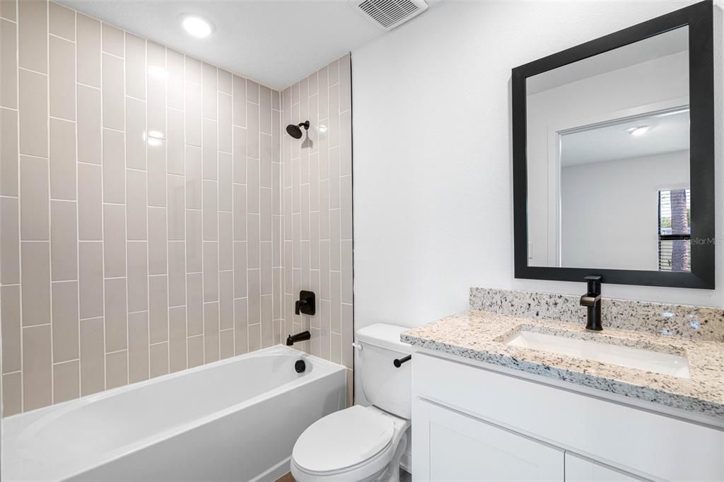 En Venta: $323,900 (3 camas, 2 baños, 1268 Pies cuadrados)