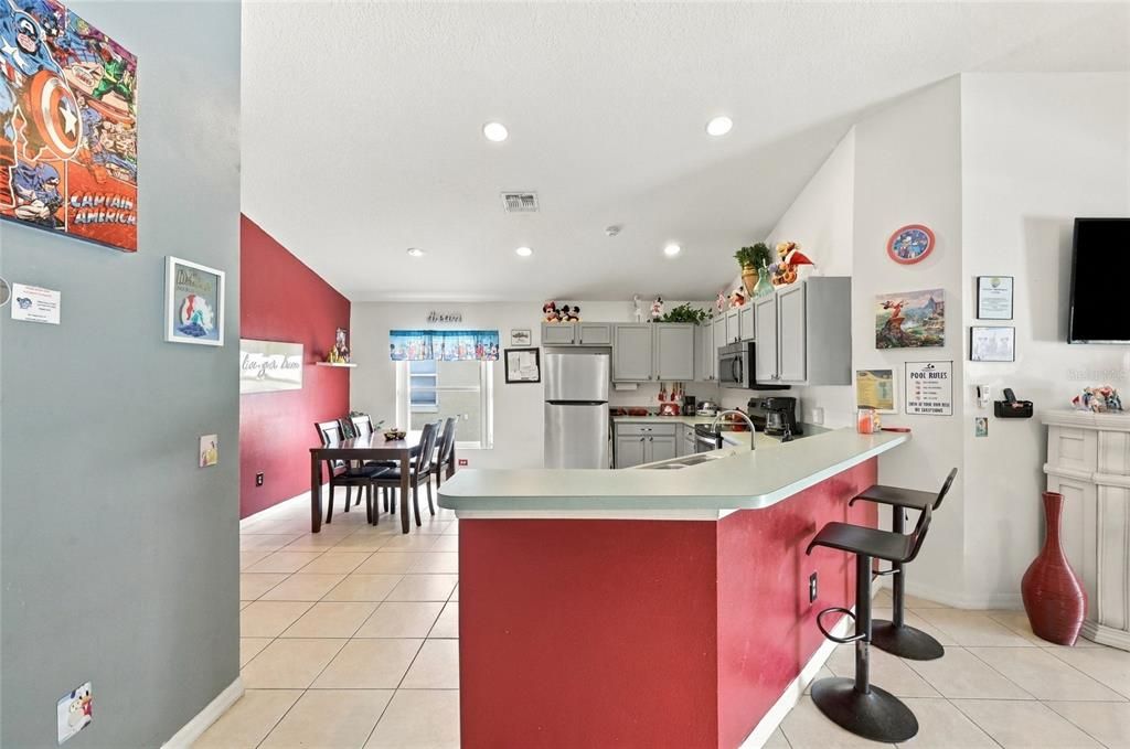 For Sale: $410,000 (4 beds, 3 baths, 1689 Square Feet)