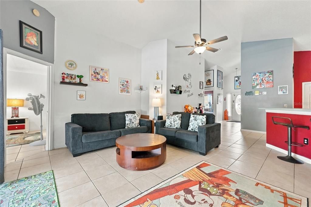 For Sale: $410,000 (4 beds, 3 baths, 1689 Square Feet)
