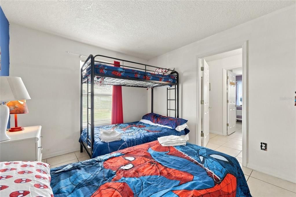 For Sale: $410,000 (4 beds, 3 baths, 1689 Square Feet)