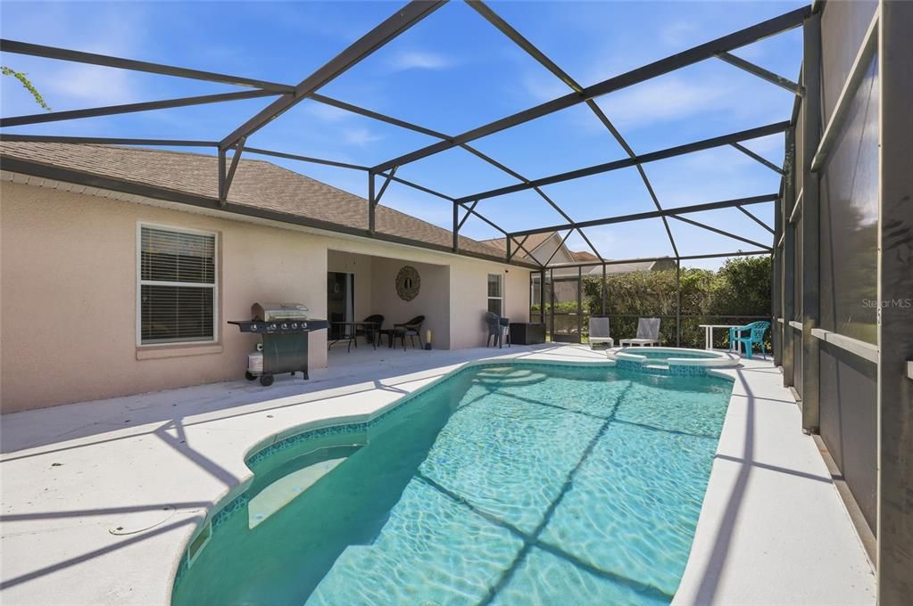 For Sale: $410,000 (4 beds, 3 baths, 1689 Square Feet)