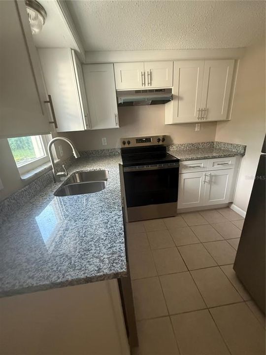 В аренду: $1,395 (1 спален, 1 ванн, 600 Квадратных фут)