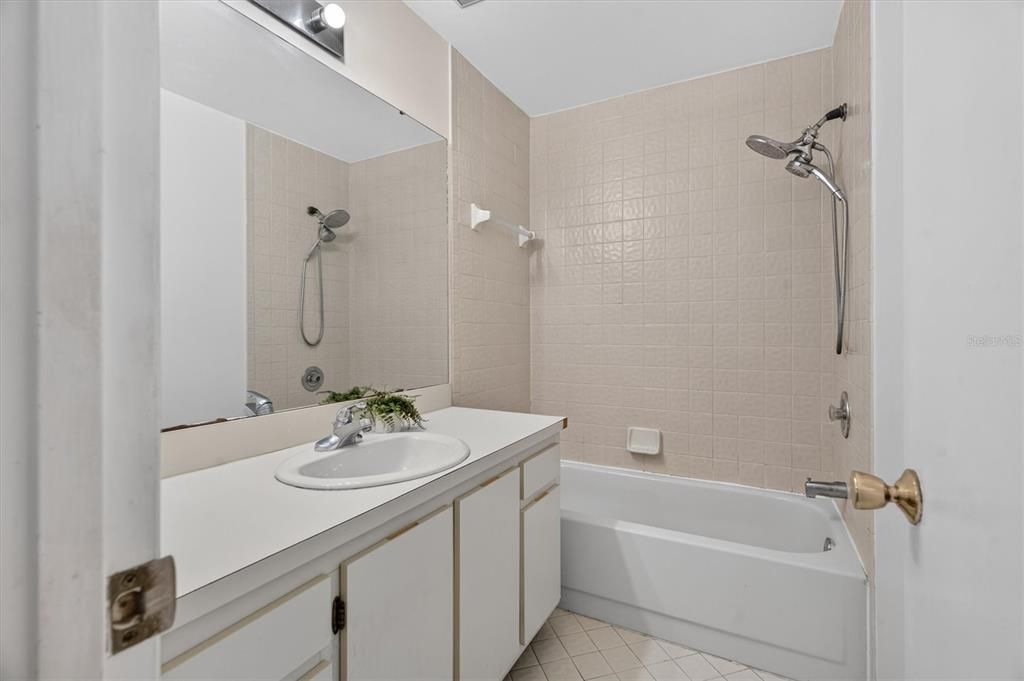 En Venta: $275,900 (3 camas, 2 baños, 1775 Pies cuadrados)