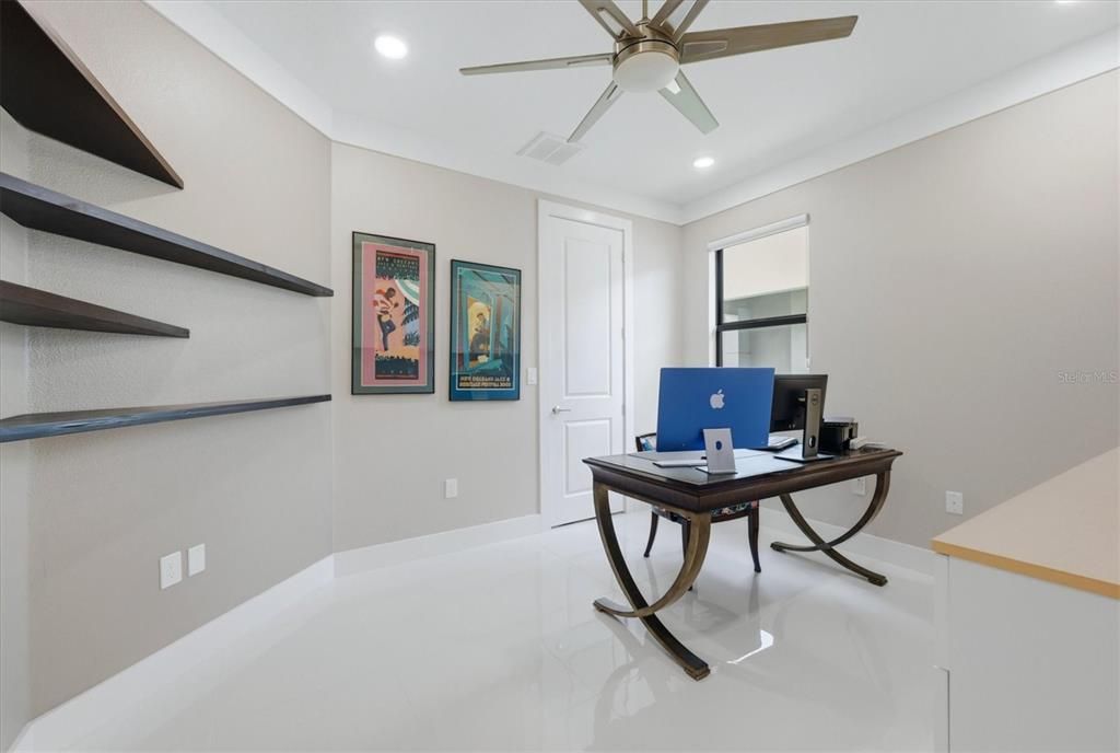 En Venta: $590,000 (2 camas, 2 baños, 1671 Pies cuadrados)