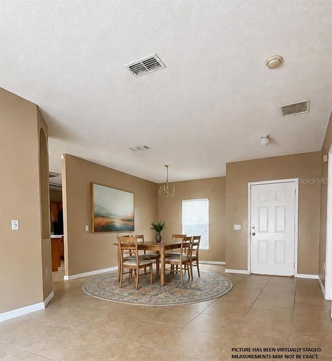 For Rent: $1,700 (3 beds, 2 baths, 1474 Square Feet)