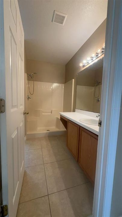 For Rent: $1,700 (3 beds, 2 baths, 1474 Square Feet)