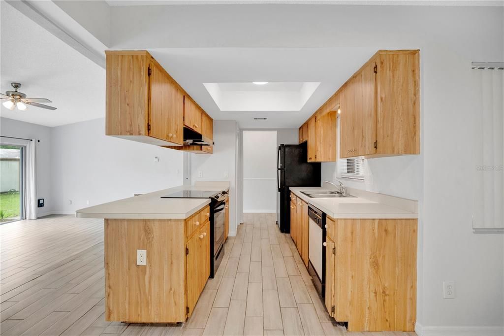 For Sale: $375,000 (3 beds, 2 baths, 1812 Square Feet)