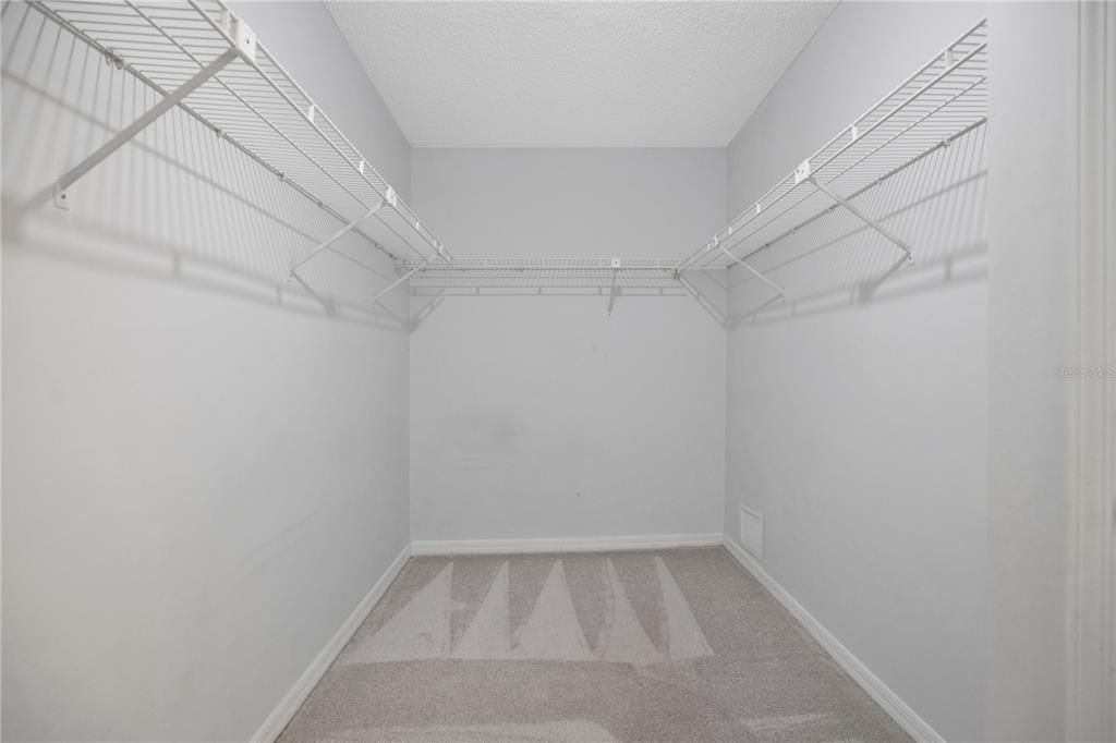 For Sale: $375,000 (3 beds, 2 baths, 1812 Square Feet)