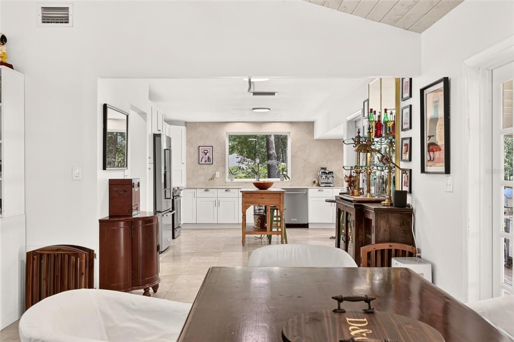 En Venta: $1,500,000 (3 camas, 2 baños, 1952 Pies cuadrados)