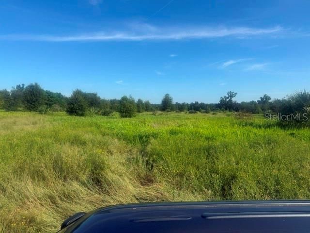 En Venta: $575,000 (5.00 acres)