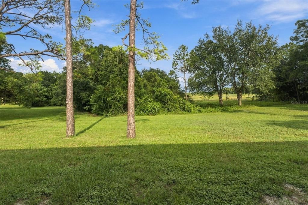 For Sale: $169,800 (2 beds, 2 baths, 995 Square Feet)