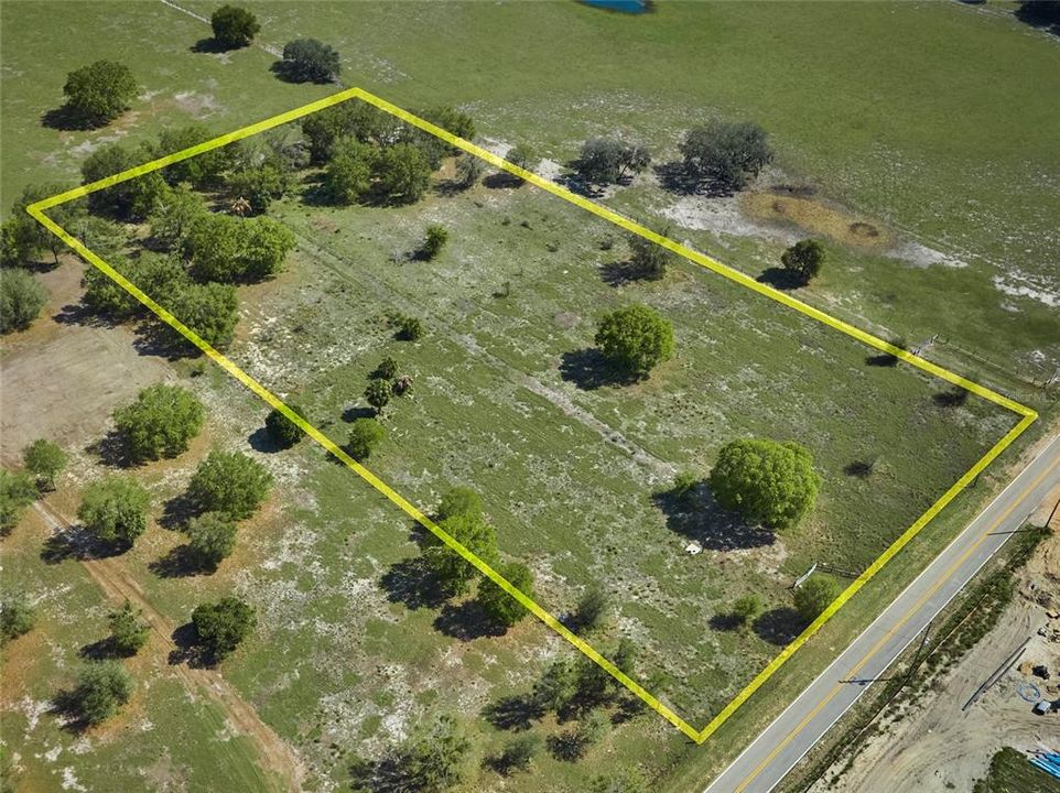 待售: $298,500 (5.05 acres)
