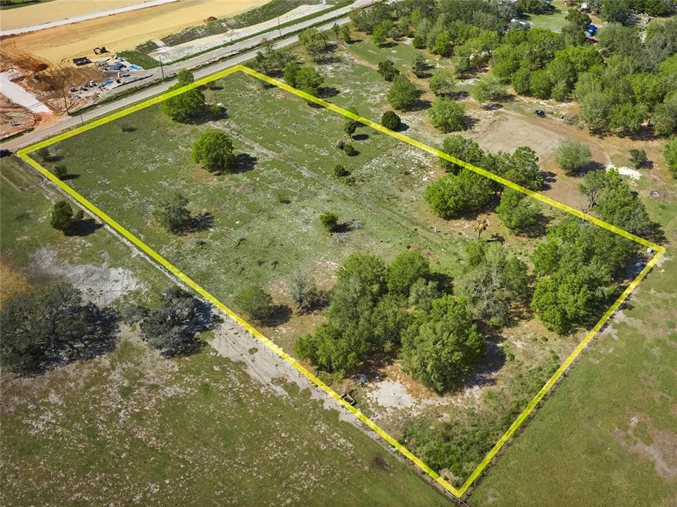 待售: $298,500 (5.05 acres)