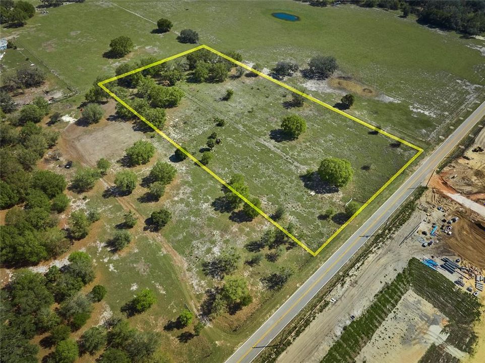 待售: $298,500 (5.05 acres)