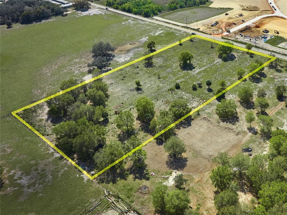 待售: $298,500 (5.05 acres)