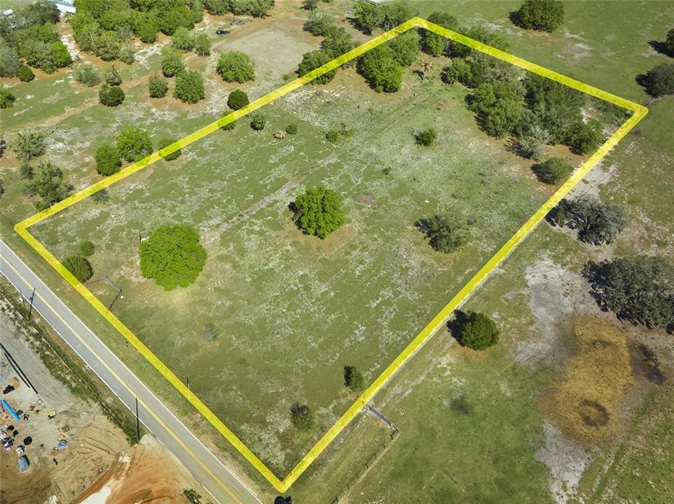 待售: $298,500 (5.05 acres)
