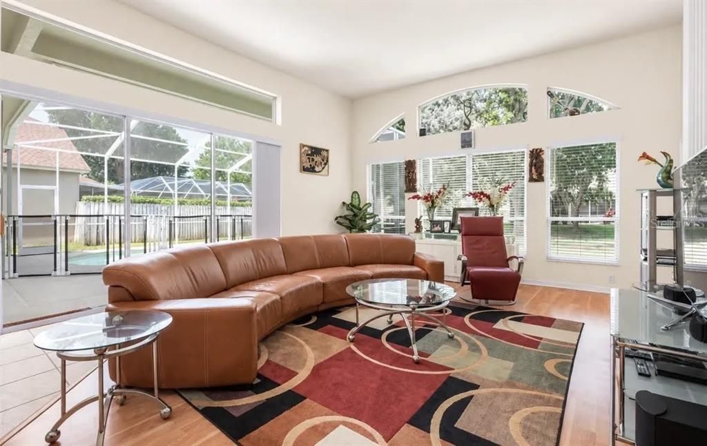 For Rent: $4,100 (4 beds, 3 baths, 2843 Square Feet)