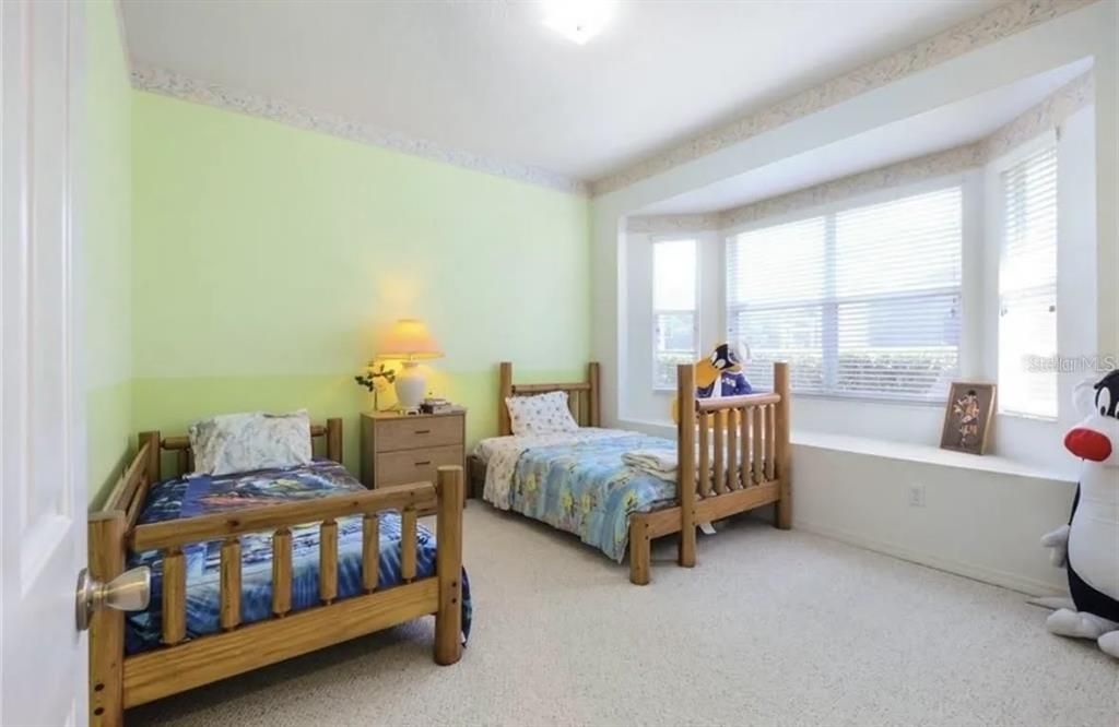 For Rent: $4,100 (4 beds, 3 baths, 2843 Square Feet)