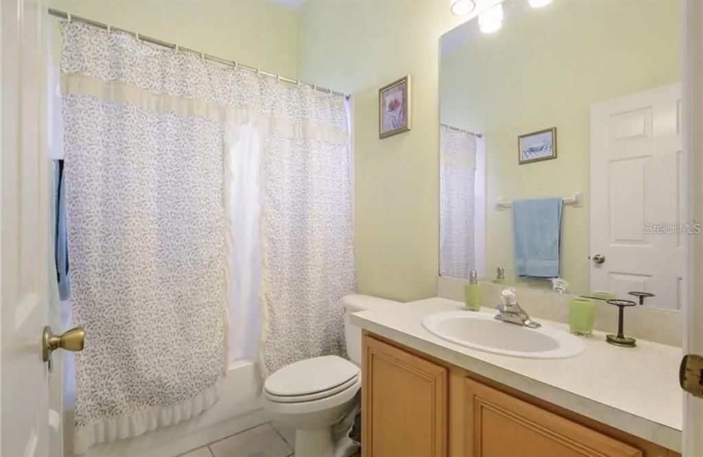 For Rent: $4,100 (4 beds, 3 baths, 2843 Square Feet)