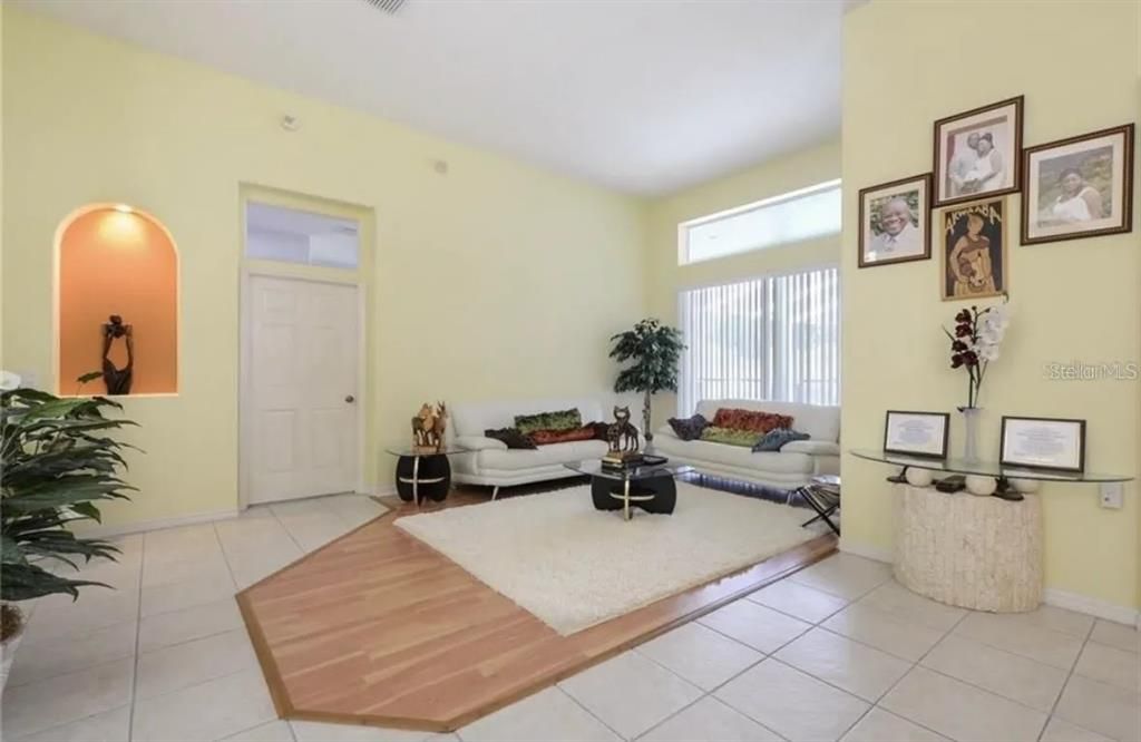For Rent: $4,100 (4 beds, 3 baths, 2843 Square Feet)