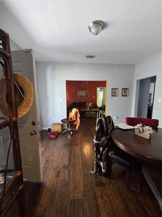 For Sale: $150,000 (3 beds, 1 baths, 1141 Square Feet)