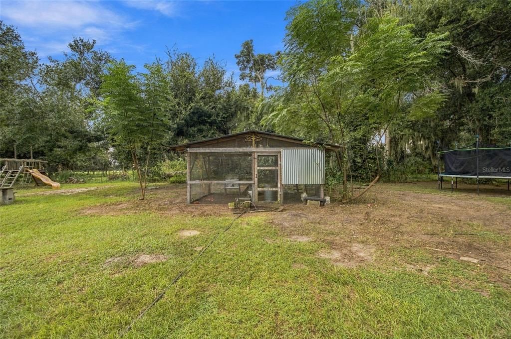 For Sale: $410,000 (3 beds, 2 baths, 1352 Square Feet)