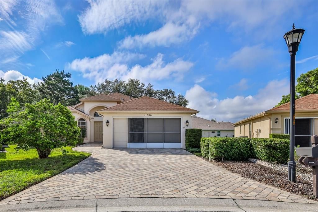 For Sale: $309,000 (3 beds, 2 baths, 1697 Square Feet)