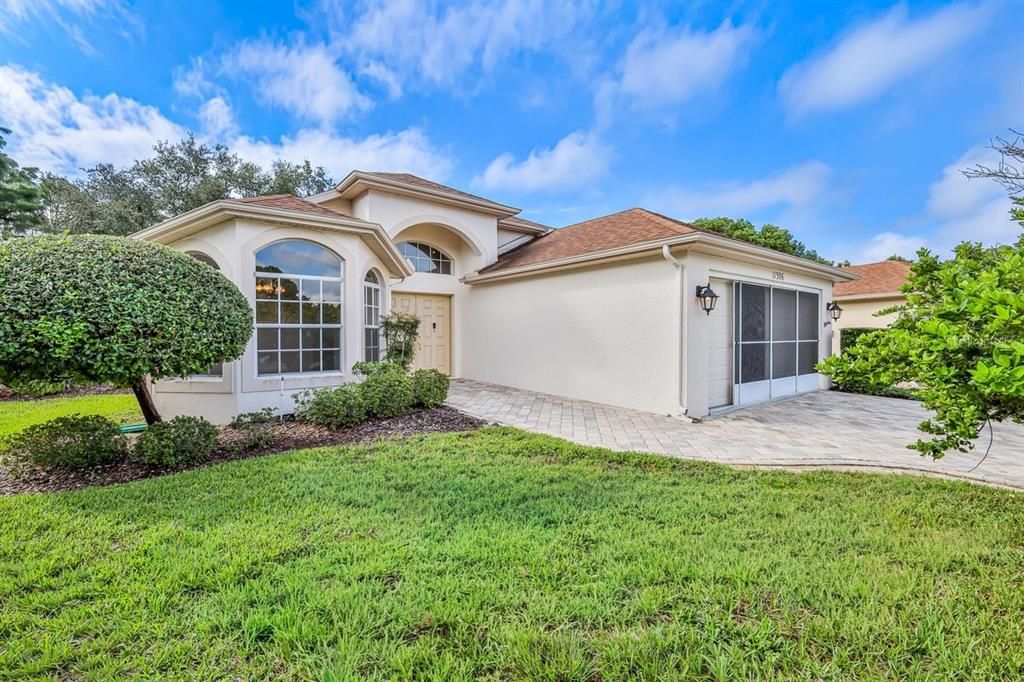 For Sale: $309,000 (3 beds, 2 baths, 1697 Square Feet)