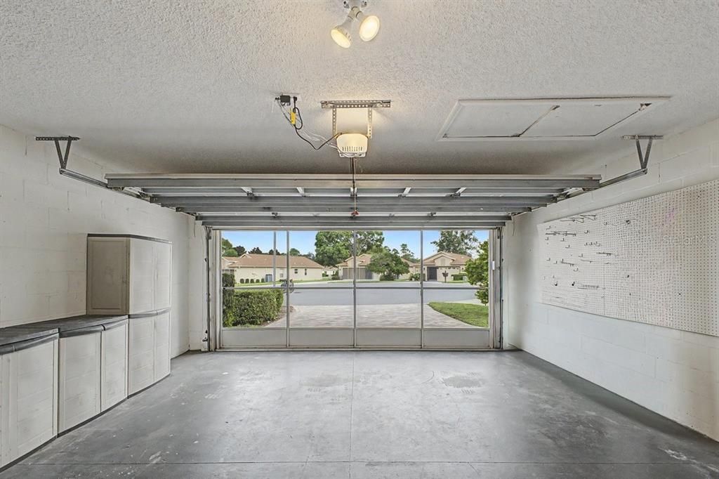 For Sale: $309,000 (3 beds, 2 baths, 1697 Square Feet)