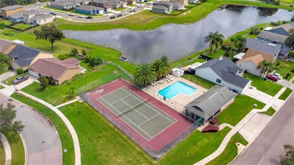En Venta: $364,900 (2 camas, 2 baños, 1318 Pies cuadrados)