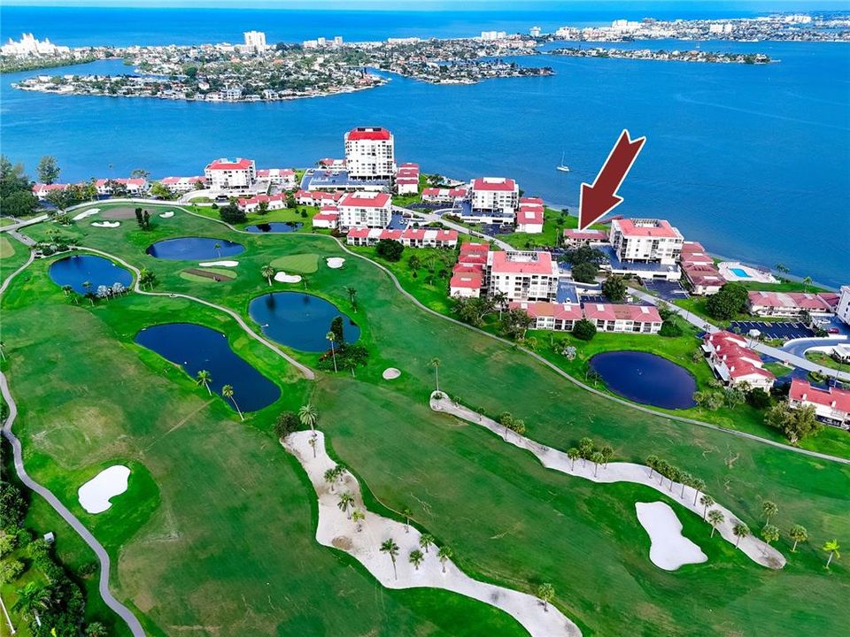 На продажу: $469,900 (2 спален, 2 ванн, 890 Квадратных фут)