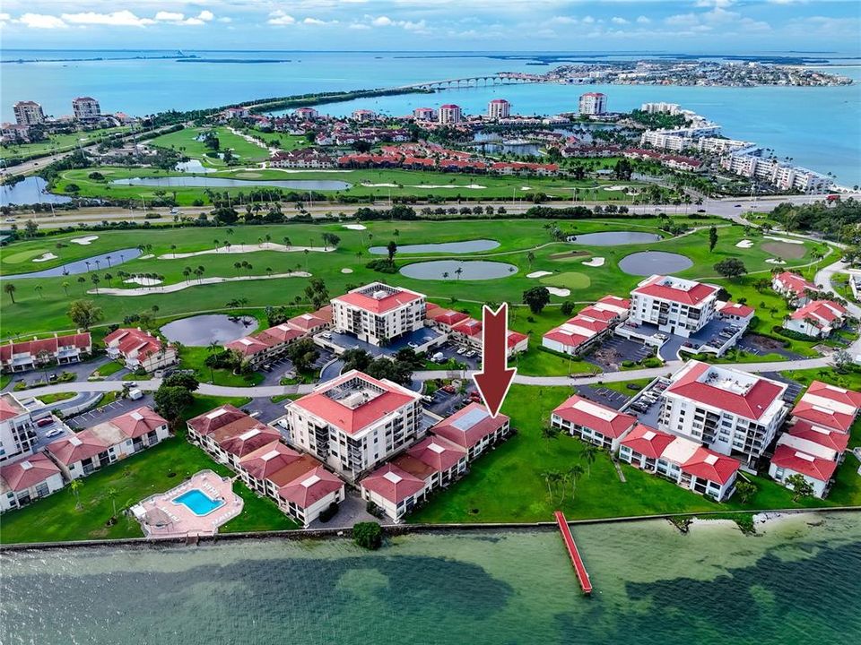 На продажу: $469,900 (2 спален, 2 ванн, 890 Квадратных фут)