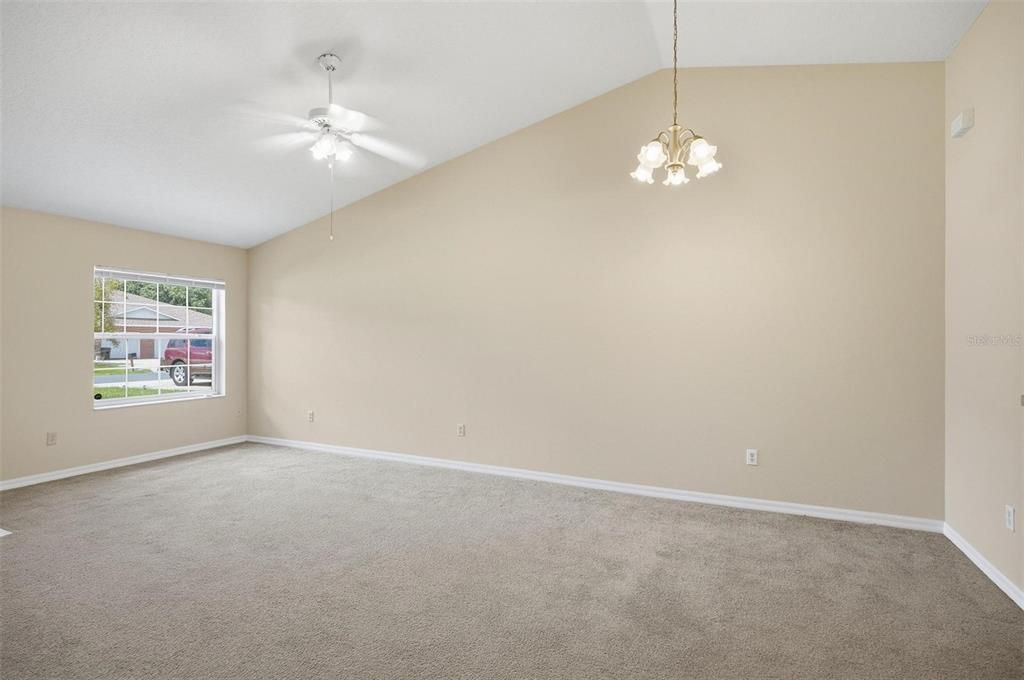 В аренду: $1,495 (3 спален, 2 ванн, 1142 Квадратных фут)