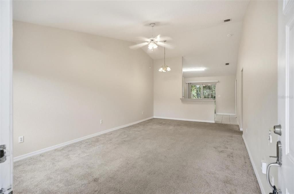 В аренду: $1,495 (3 спален, 2 ванн, 1142 Квадратных фут)