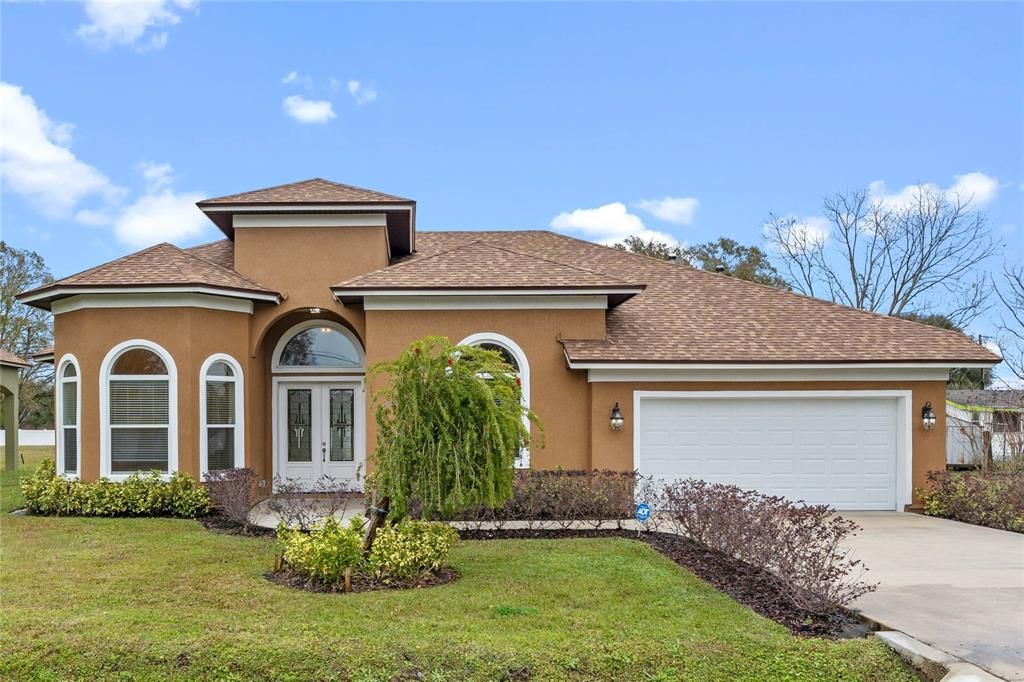 For Sale: $429,900 (3 beds, 3 baths, 2581 Square Feet)