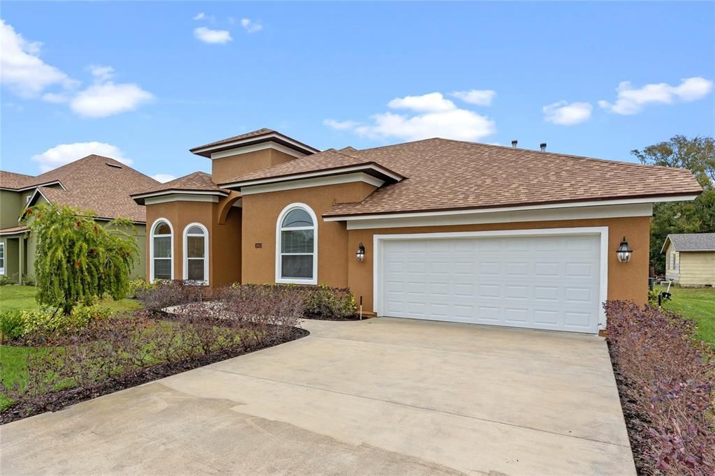 For Sale: $429,900 (3 beds, 3 baths, 2581 Square Feet)