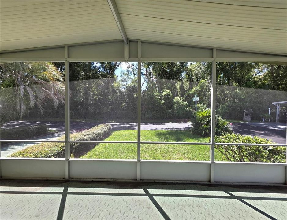 For Sale: $147,900 (2 beds, 2 baths, 1056 Square Feet)