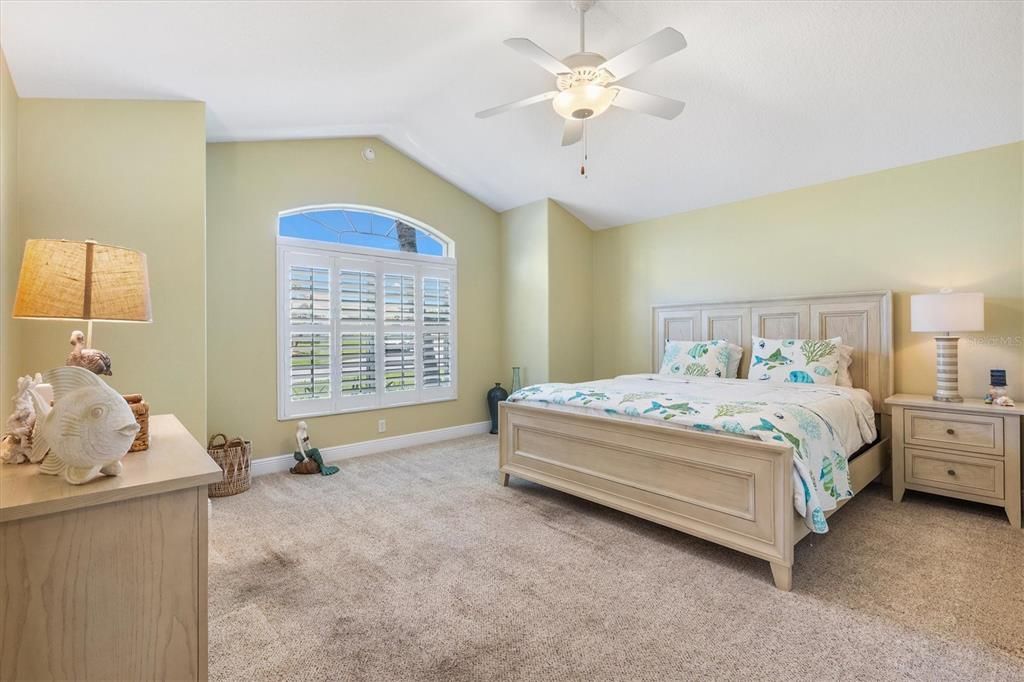 For Rent: $2,500 (3 beds, 2 baths, 2074 Square Feet)