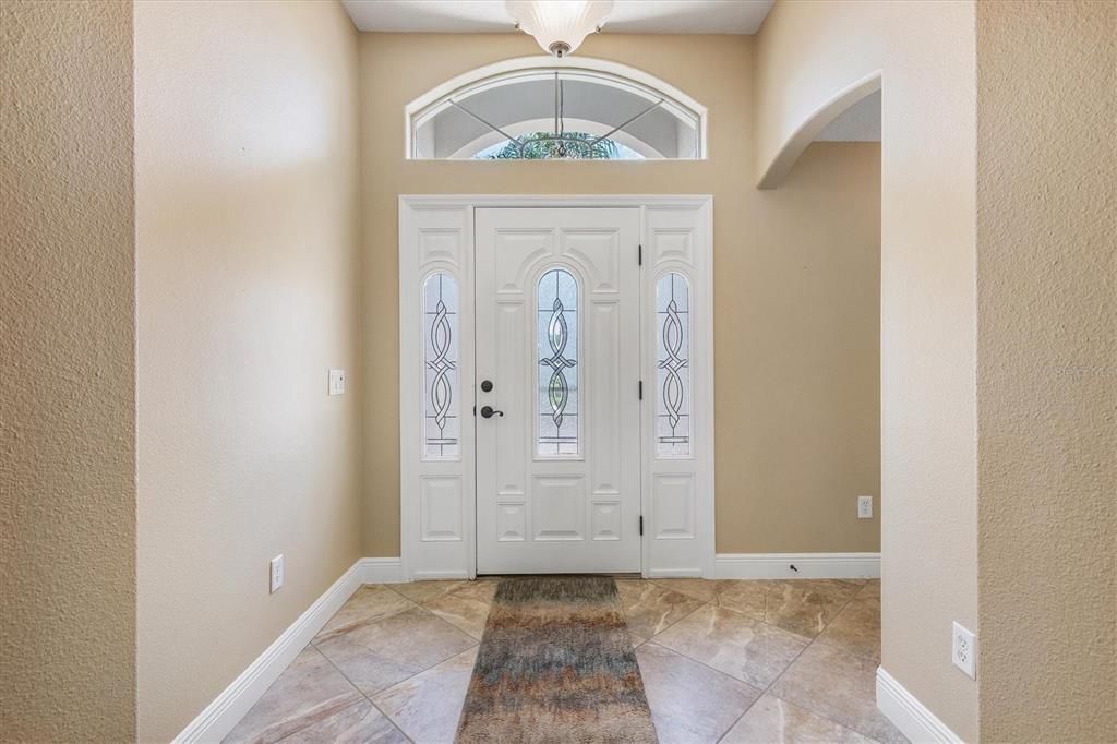 For Rent: $2,500 (3 beds, 2 baths, 2074 Square Feet)