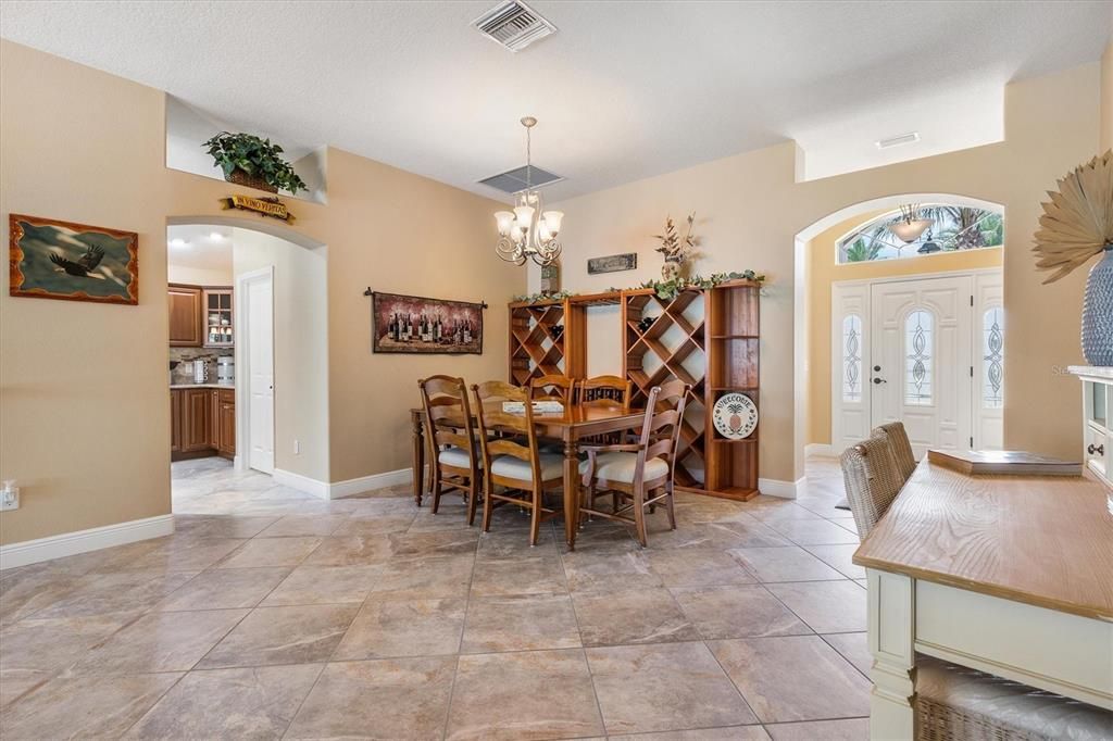 For Rent: $2,500 (3 beds, 2 baths, 2074 Square Feet)
