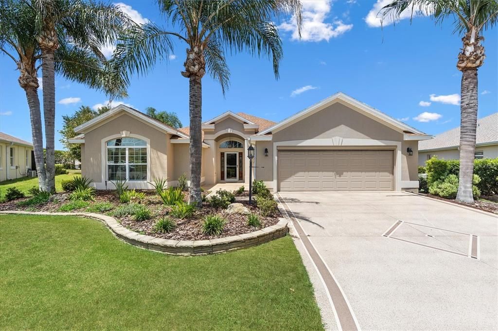 For Rent: $2,500 (3 beds, 2 baths, 2074 Square Feet)
