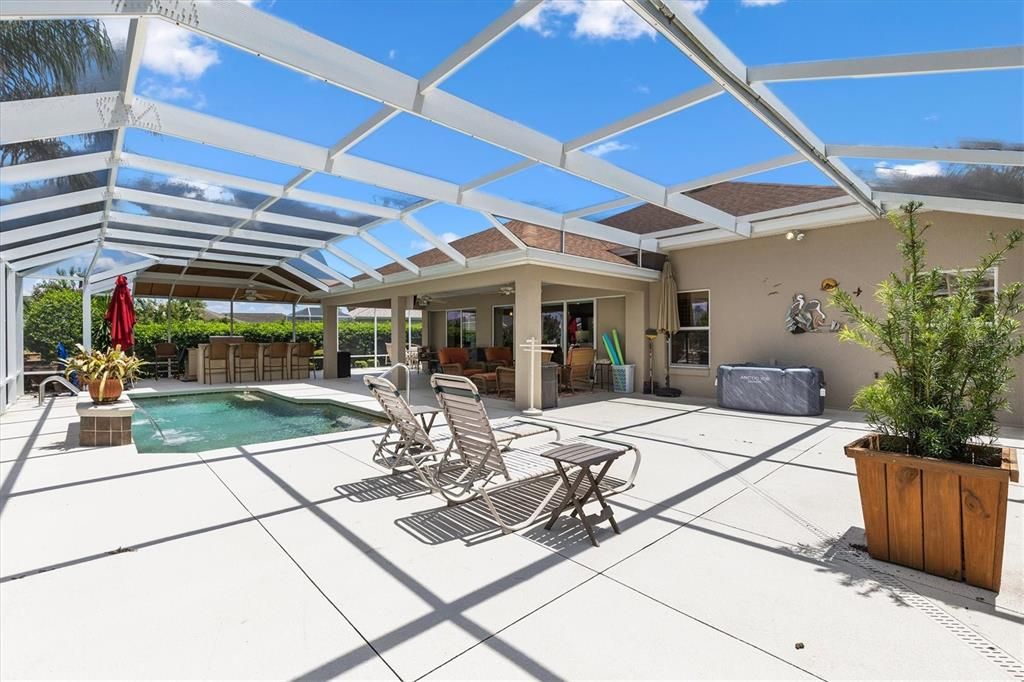 For Rent: $2,500 (3 beds, 2 baths, 2074 Square Feet)